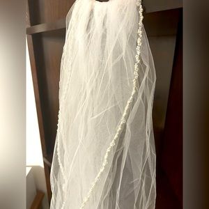 Pearl Lined Wedding Veil